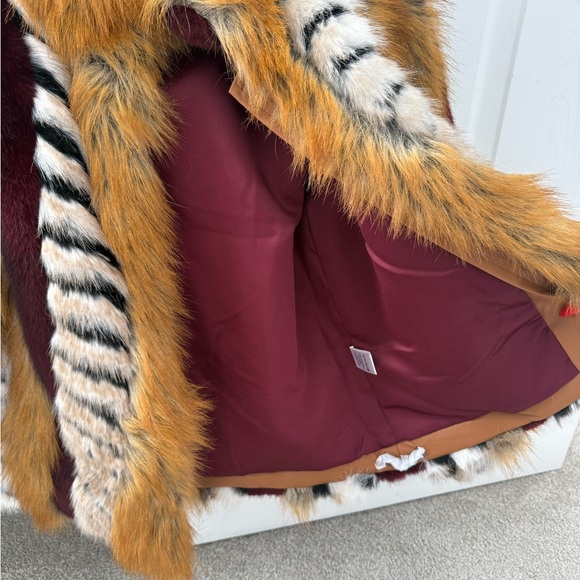 AKIRA Azalea Wang Faux Fur Jacket with Brown and Burgundy Accents - Picture 6 of 6